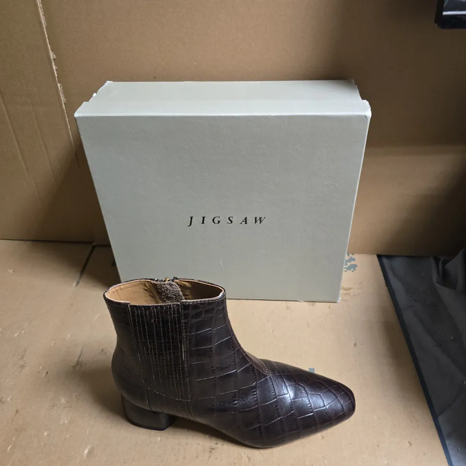 JIGSAW WOMEN'S CROC-EFFECT LEATHER ANKLE BOOT – BROWN - UK SIZE 5 