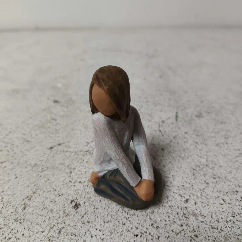 WILLOW TREE FIGURINE - ROSES IN THE GARDEN COLLECTION - JOYFUL CHILD