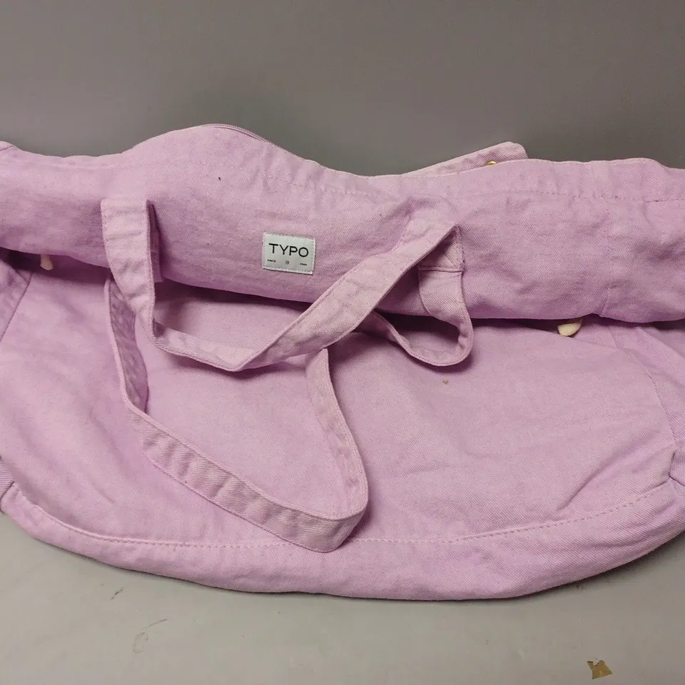 APPROXIMATELY 15 ASSORTED TYPO PRODUCTS TO INCLUDE WOVEN THROW, MIDI PLANT, IN A TWIST CANDLE, LARGE TOTE BAG 
