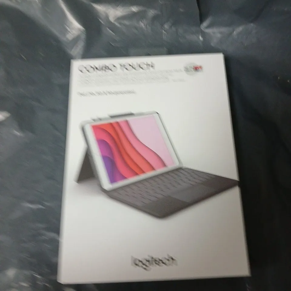 LOGITECH COMBO TOUCH KEYBOARD CASE FOR IPAD