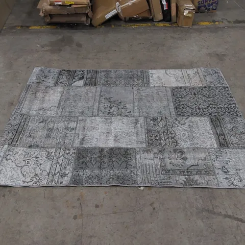 SIESTA EKOHALI RUG - GREY // APPROX SIZE: 140 X 200CM