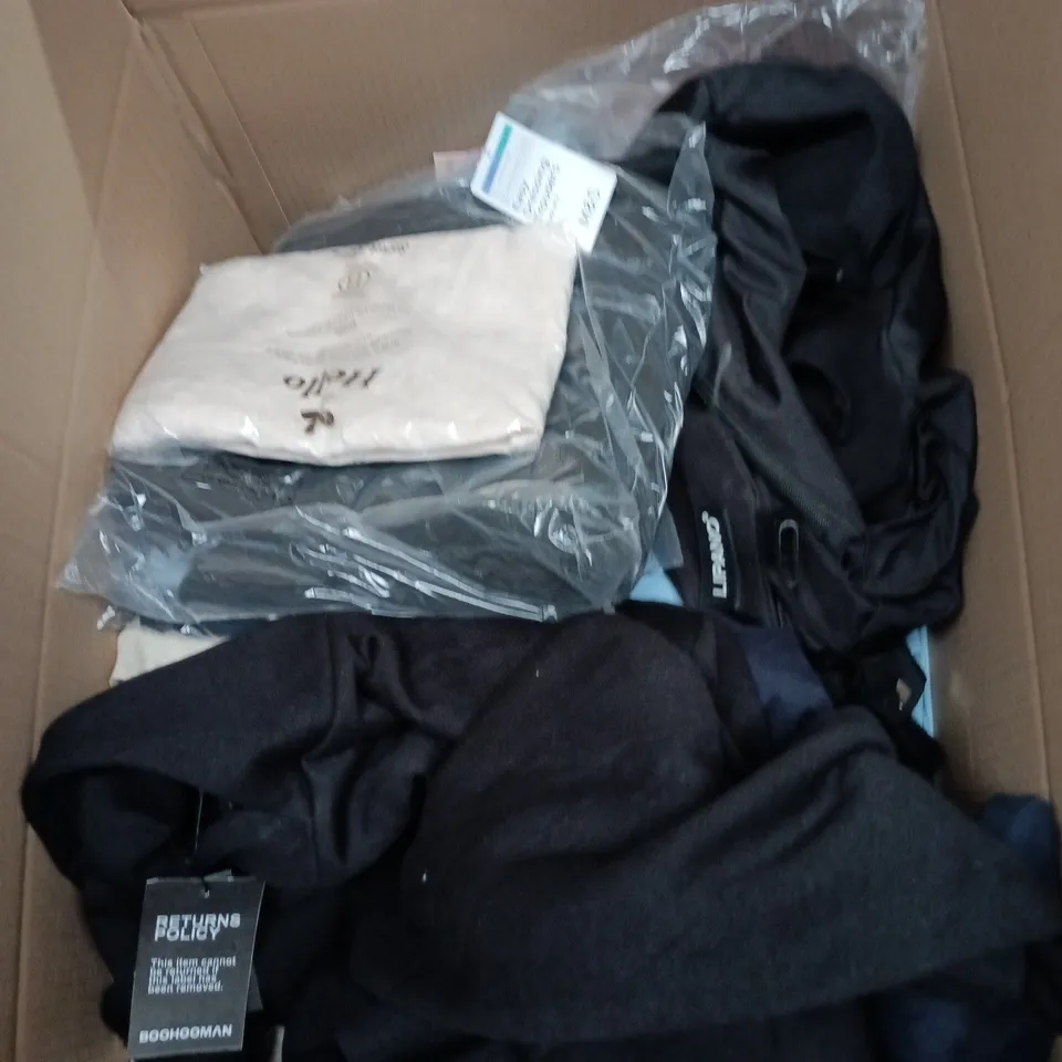 BOX OF APPROXIMATELY 25 ASSORTED CLOTHING ITEMS TO INCLUDE M&S, JACK AND JONES ETC