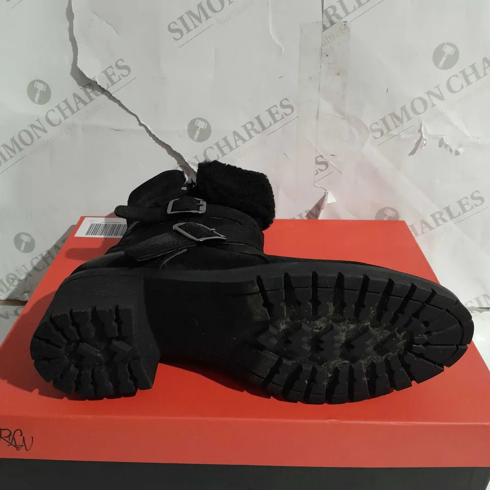 BOXED RUTH LANGSFORD CASUAL BOOTS, BLACK - SIZE 6