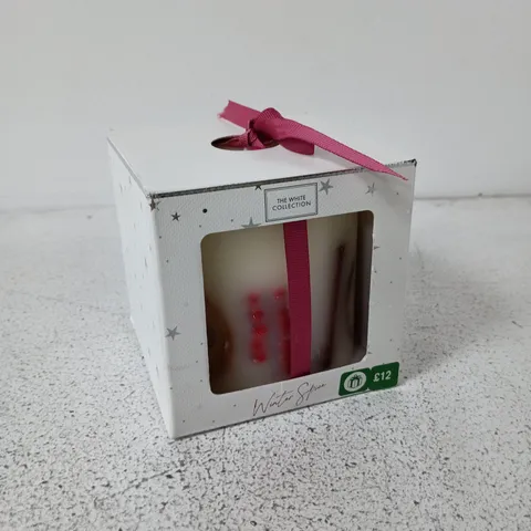 WINTER SPICE BOTANICAL CANDLE 580G – THE WHITE COLLECTION (BOXED)