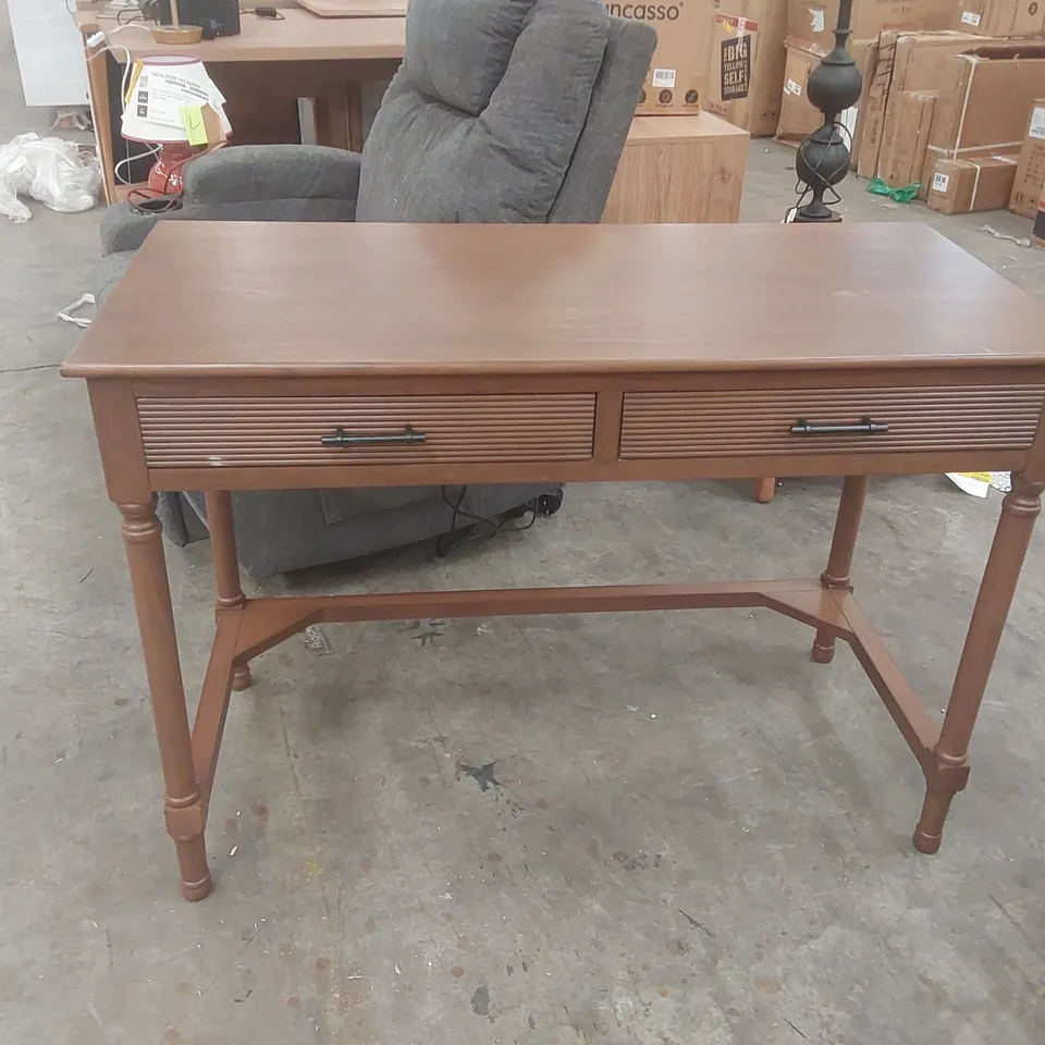 LAYCE 2 DRAWER DESK