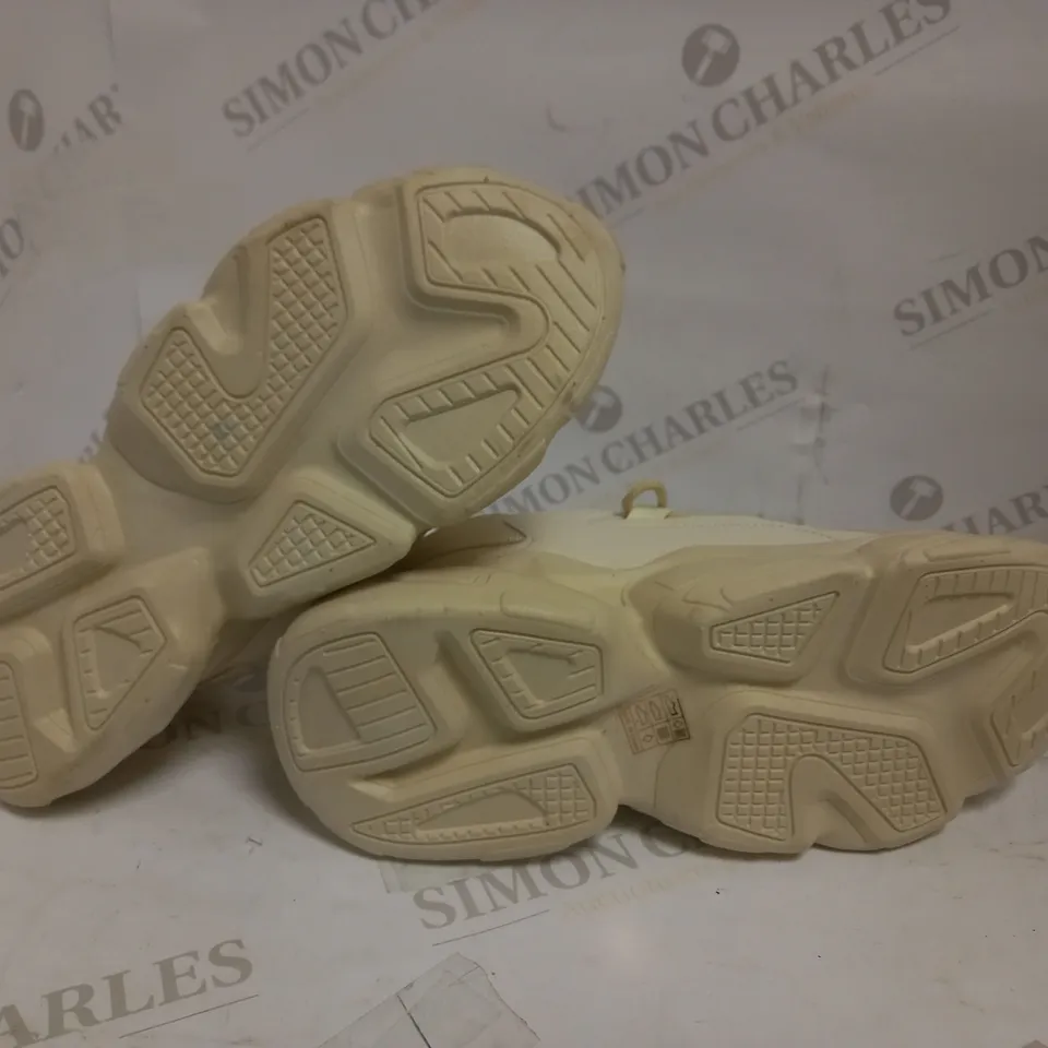 NEW FASHION CREAM CHUNKY SOLE TRAINERS EU 40