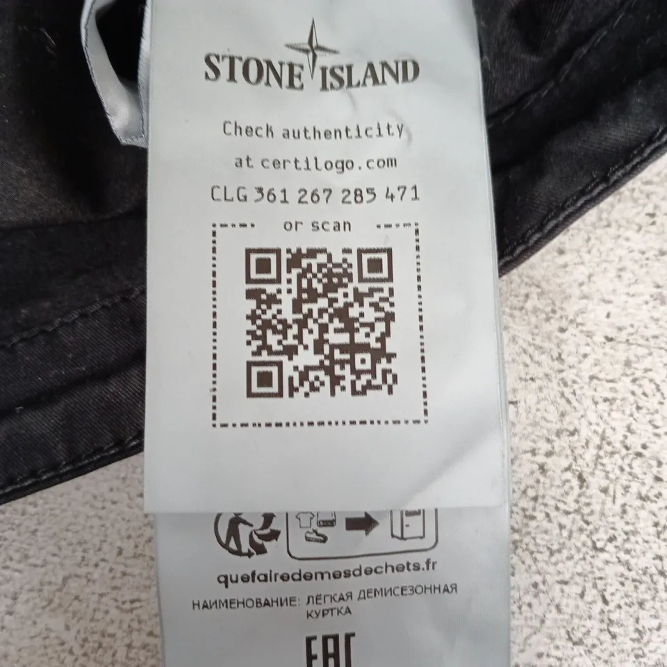 STONE ISLAND FULL ZIP JACKET - SIZE M