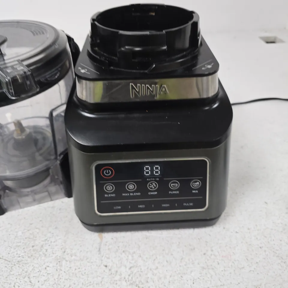 NINJA BLENDER WITH FOOD PROCESSOR ATTACHMENT – DUAL JAR SYSTEM