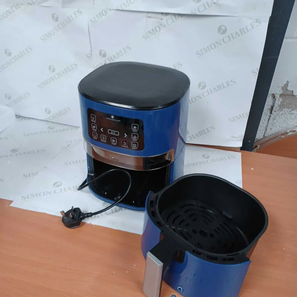 OUTLET COOK'S ESSENTIALS 4.0L AIR FRYER WITH DIGITAL VIEWING SCREEN BLUE