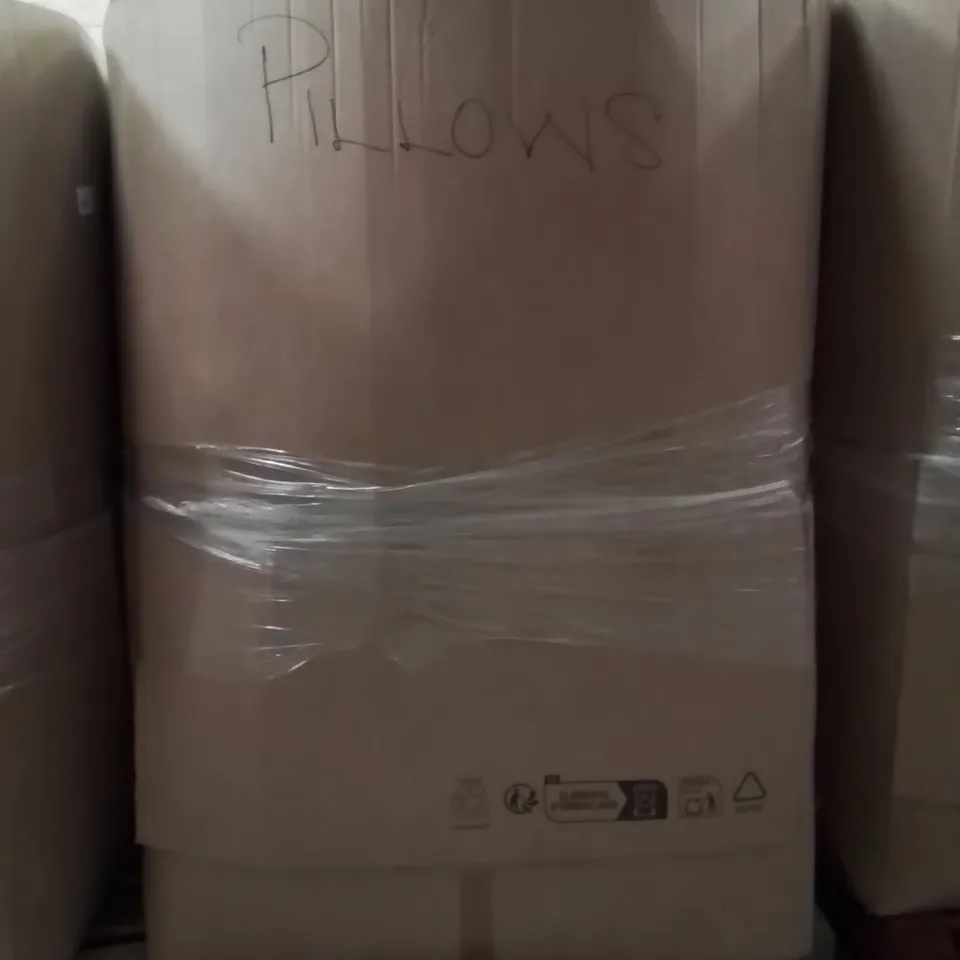 PALLET TO CONTAIN A LARGE QUANTITY OF PILLOWS