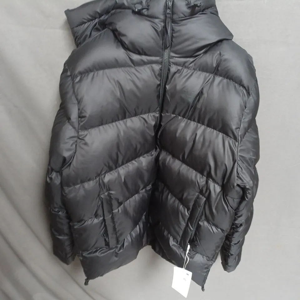 HELLY HANSEN PUFFER JACKET – BLACK, SIZE M/M REGULAR