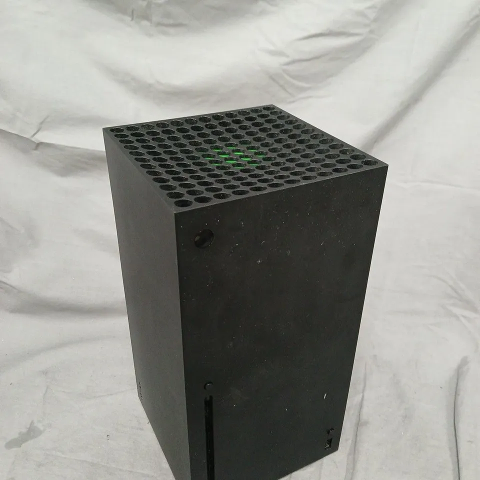 MICROSOFT XBOX SERIES X CONSOLE