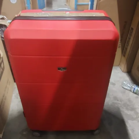 LARGE RED LUGG SUITCASE 