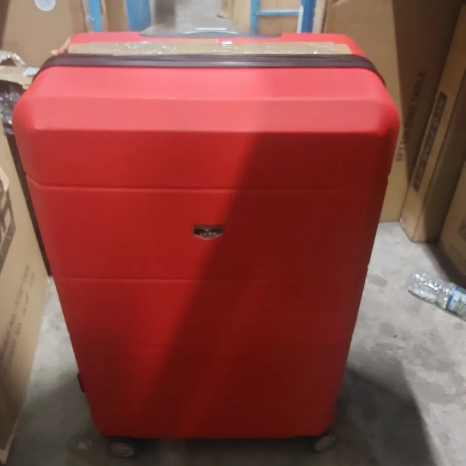 LARGE RED LUGG SUITCASE 