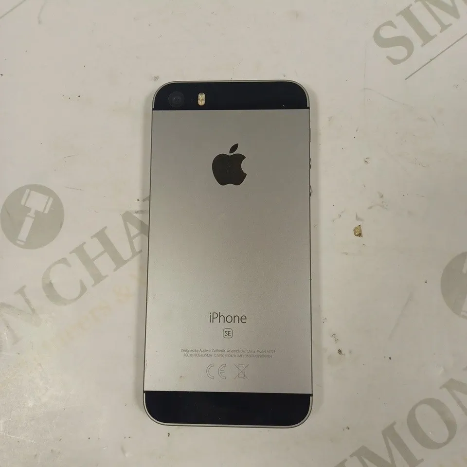 APPLE IPHONE SE SMARTPHONE 