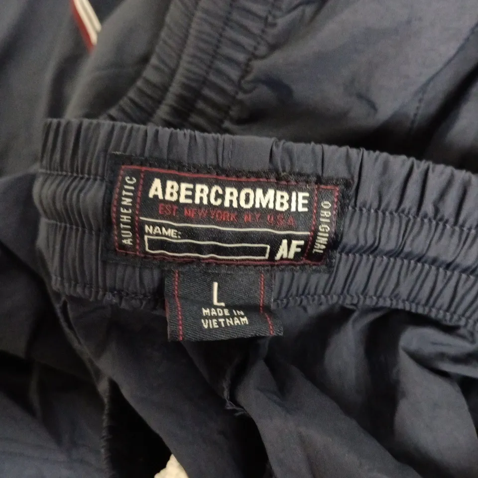 ABERCROMBIE & FITCH '92' TRACKSUIT BOTTOMS IN NAVY - LARGE