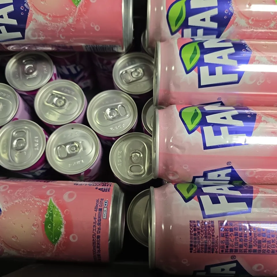 APPROXIMATELY 16 ASSORTED DRINKS ITEMS TO INCLUDE - FANTA GRAPE & FANTA 