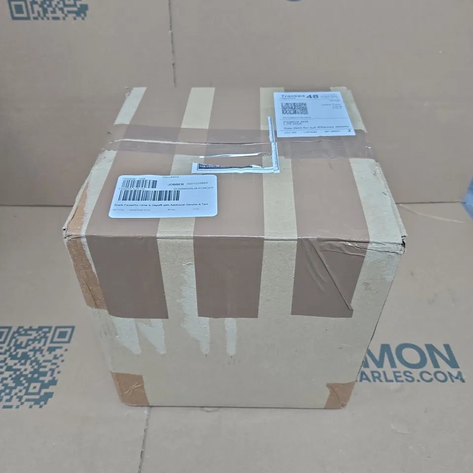 SHARK FACIAL PRO GLOW AND DEPUFFI SPA PURPLE