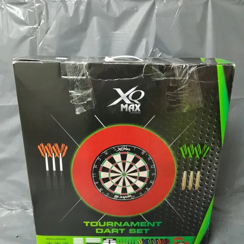 BOXED XQ MAX TOURNAMENT DARTS SET (RED)