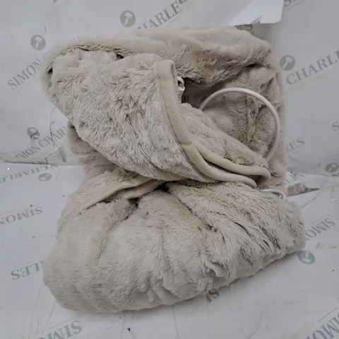 COZEE HOME VELVETSOFT HEATED THROW IN STONE