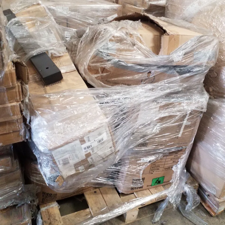 PALLET CONTAINING ASSORTED ROWING MACHINES 