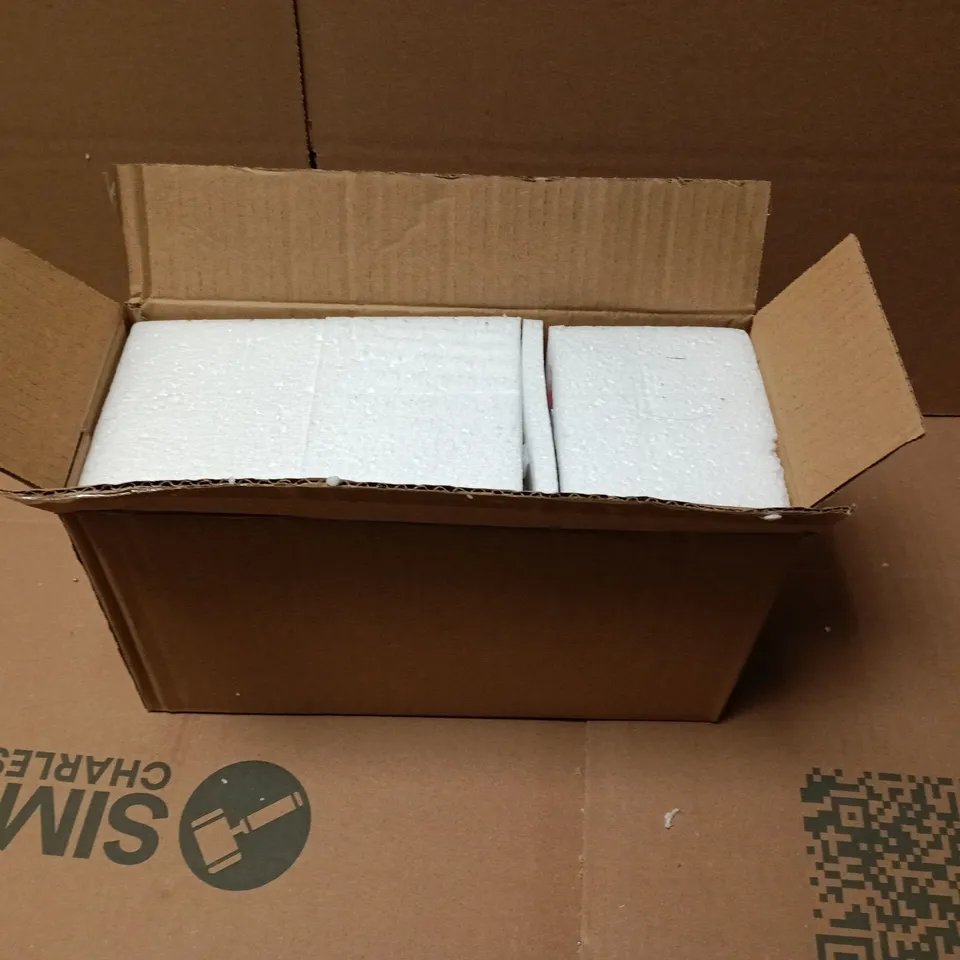 LOT OF 3 AS NEW 2-PACKS OF ALICE IN WONDERLAND THEMED HANGING TREE DECORATIONS