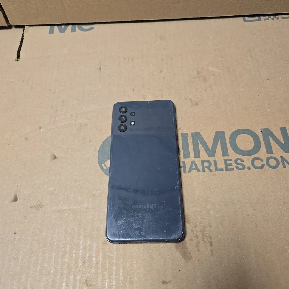 SAMSUNG GALAXY SMART PHONE (MODEL UNSPECIFIED)