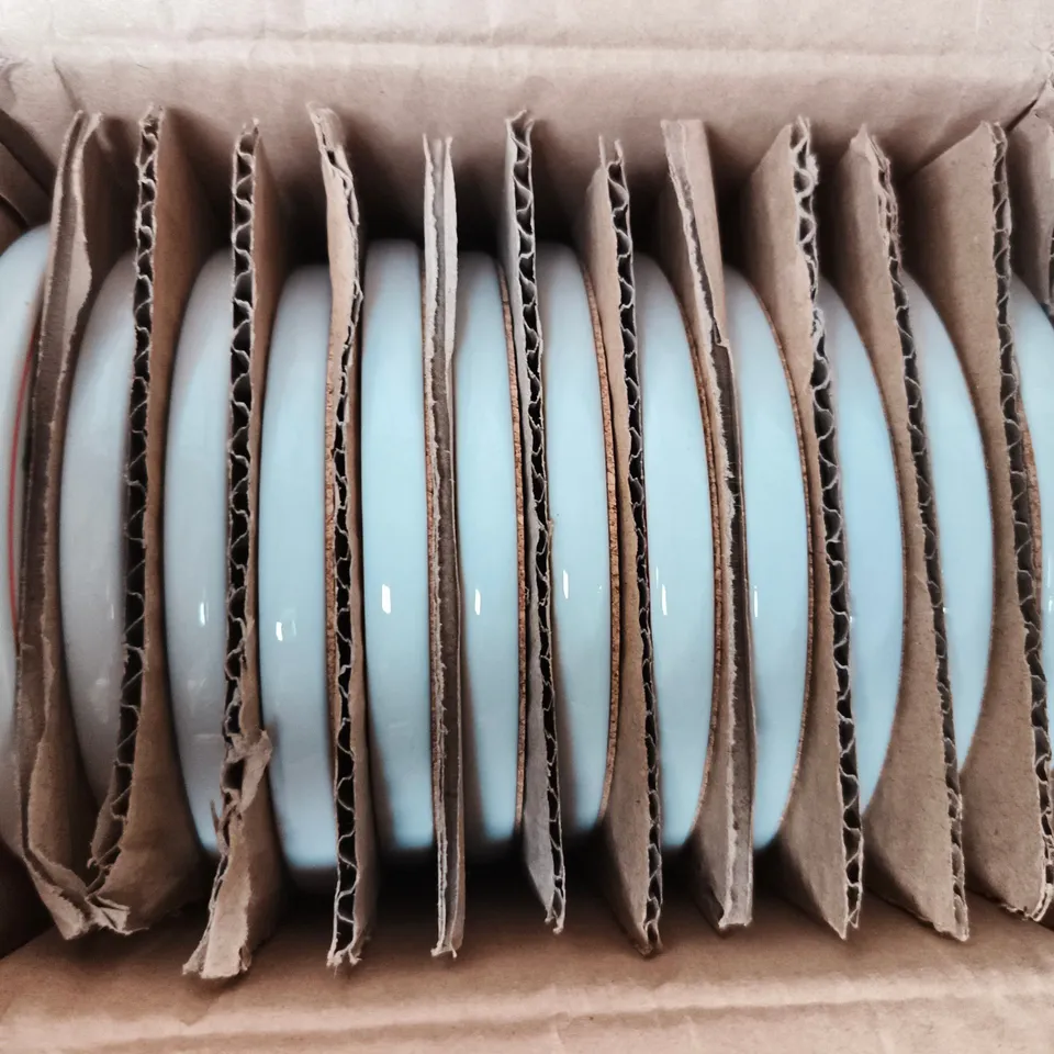 APPROXIMATELY 48 GISELA GRAHAM CHRISTMAS PUDDING STONEWARE COASTER WITH A CREAM GLAZE