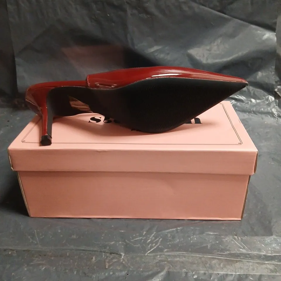 STEPHAN PARIS RED PATENT LEATHER SLINGBACK HEELS WITH POINTED TOE SIZE 38