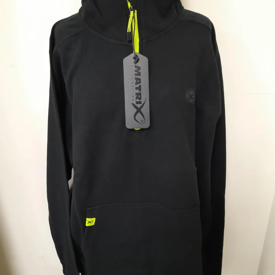 MATRIX 1/4 ZIP SWEATSHIRT IN BLACK - XL