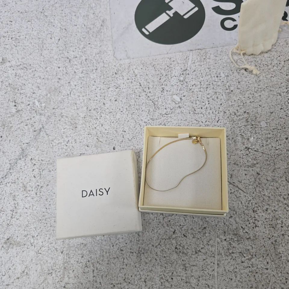 DAISY 925 STERLING SILVER BRACELET WITH CHARM – BOXED