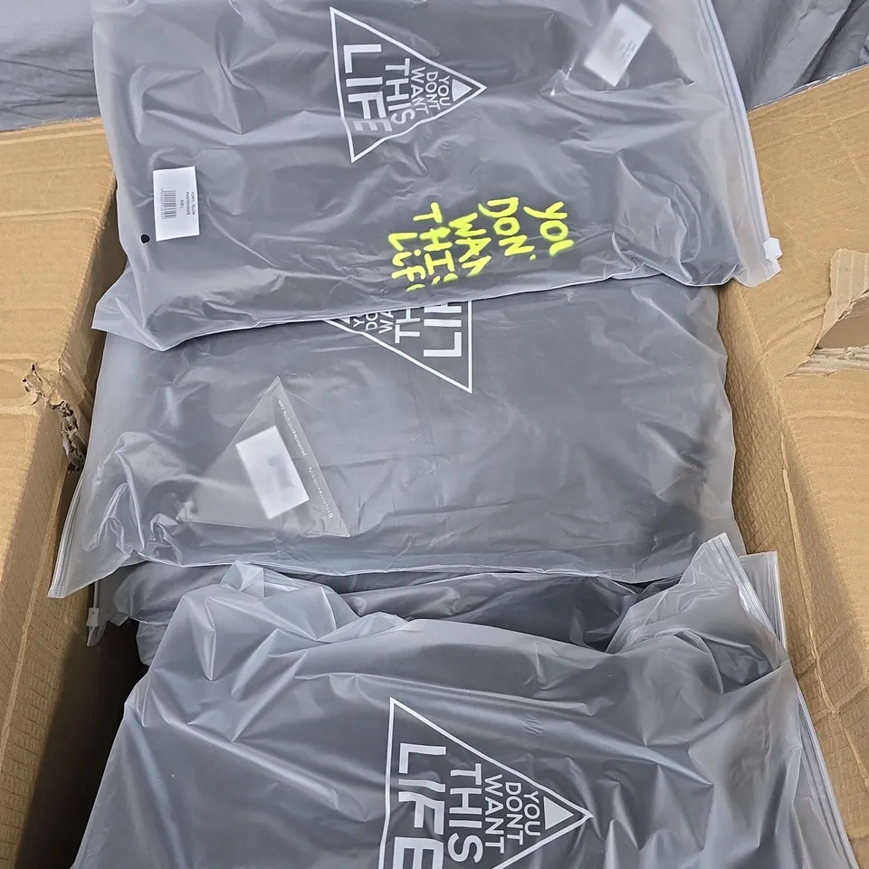 APPROXIMATELY 20 YOU DONT WANT THIS LIFE BRANDED HOODIES IN BLACK - L