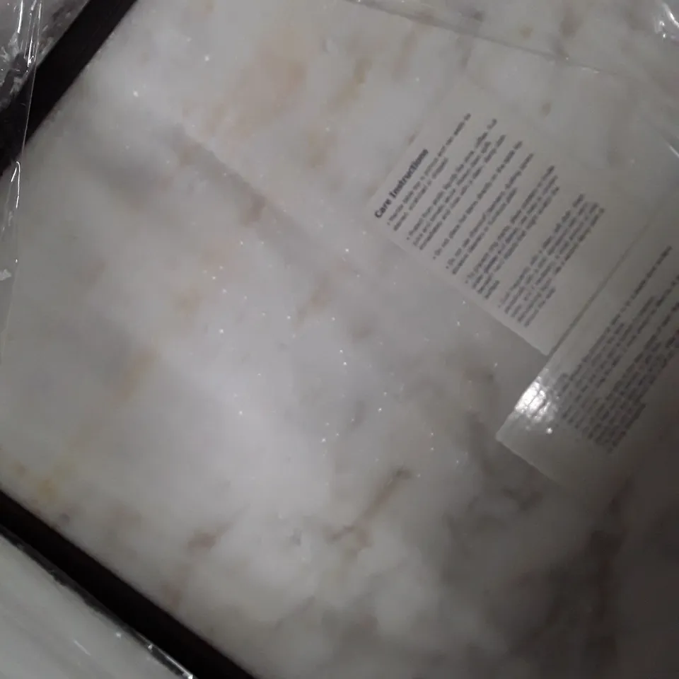 BOXED MARBLE DESIGNER SQUARE SHAPED TABLE - VISIBLE CRACK IN MARBLE