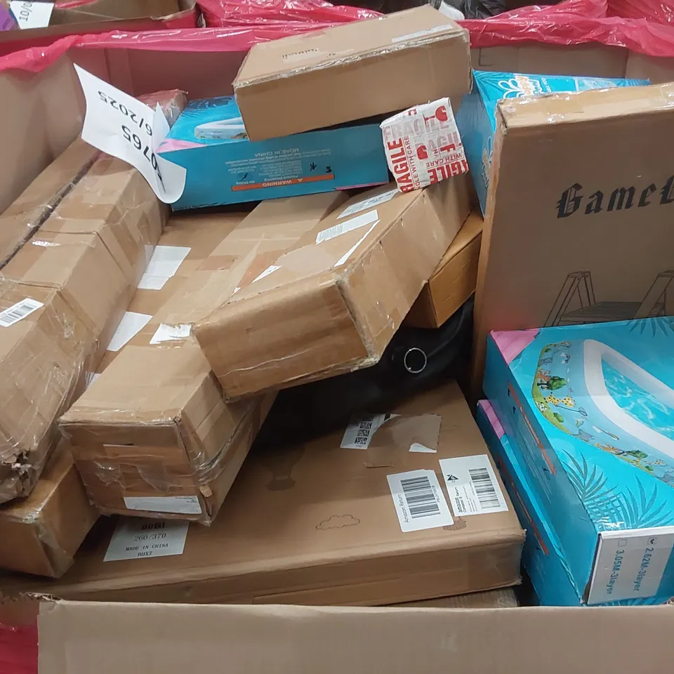 PALLET OF ASSORTED ITEMS INCLUDING: PILATES MAT, A1 LIGHT PAD, A LARGE QUANTITY OF BOXED INFLATABLE SWIMMING POOLS ECT