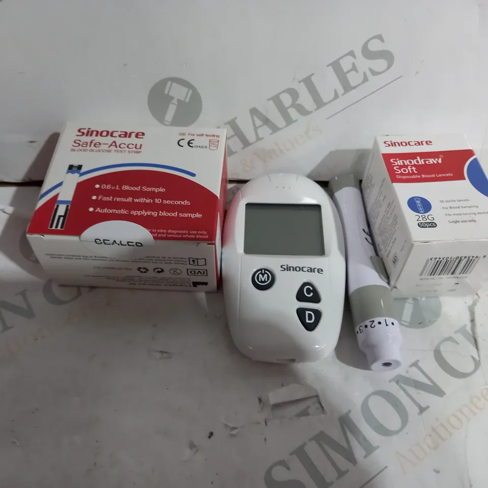 BOXED SINOCARE SAFE-ACCU BLOOD GLUCOSE METER