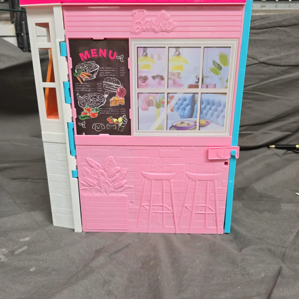 BARBIE PLAYSET DOLLHOUSE KITCHEN – PINK & TURQUOISE