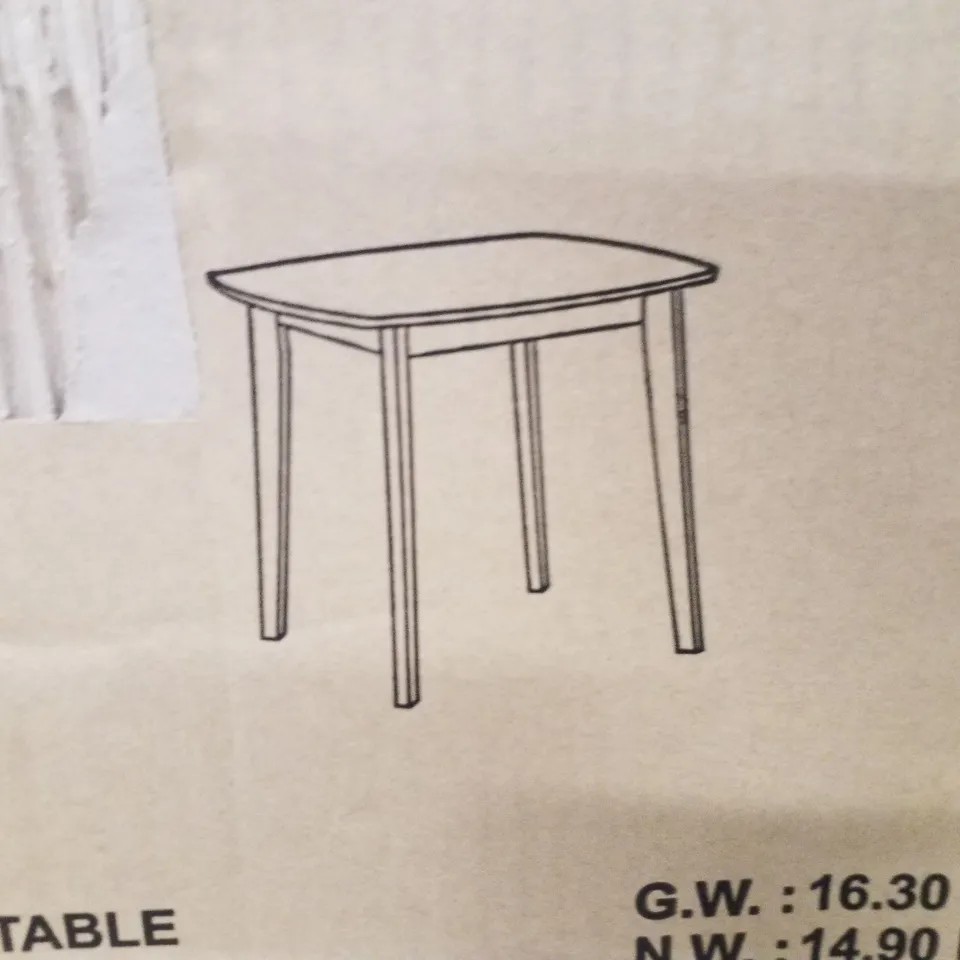 BOXED SQUARE TABLE - WALNUT 