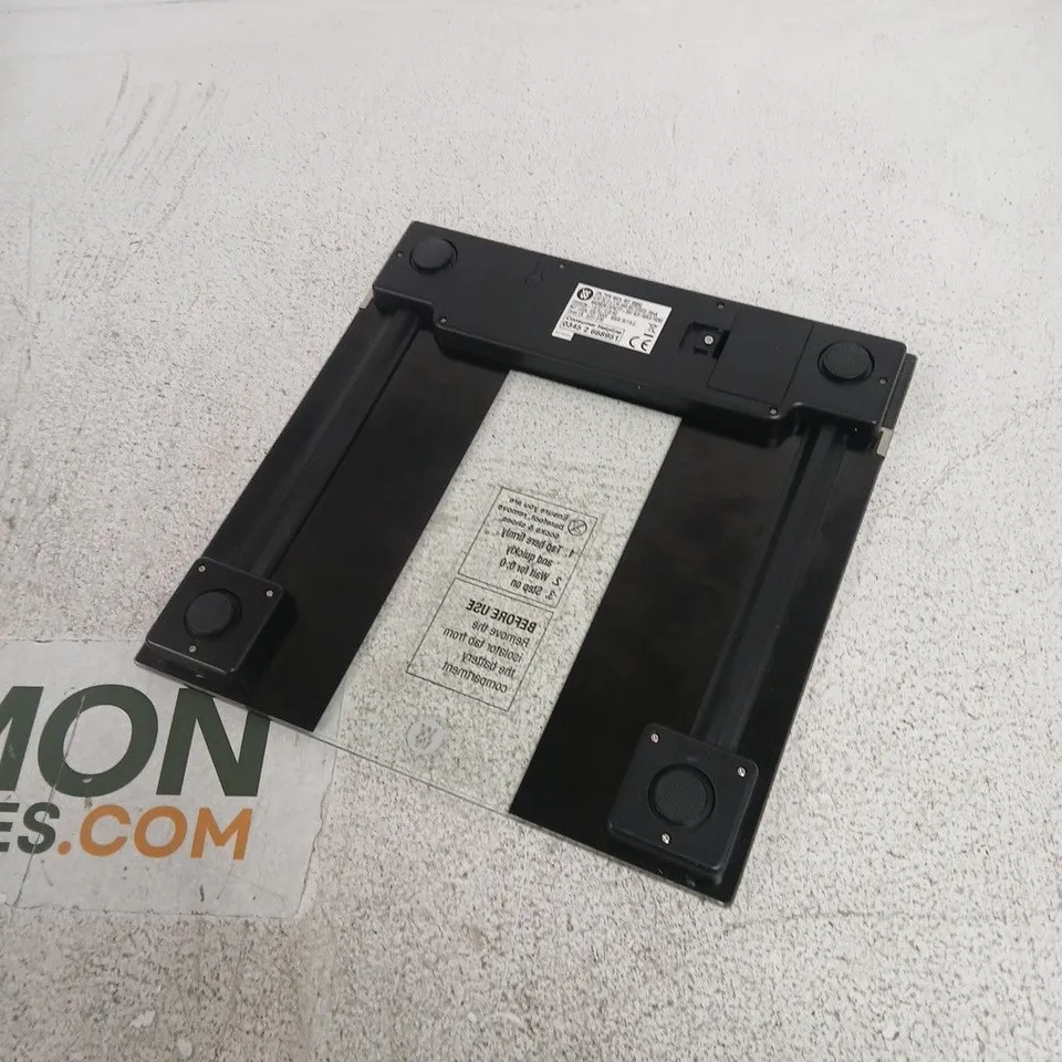DIGITAL GLASS PLATFORM BATHROOM SCALE – BLACK
