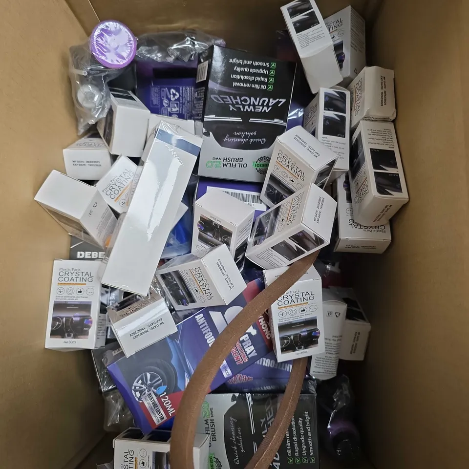 APPROXIMATELY 30 ASSORTED VEHICLE CARE PRODUCTS TO INCLUDE SCRATCH REMOVER, CRYSTAL COATING, OIL FILM BRUSH ETC - COLLECTION ONLY 