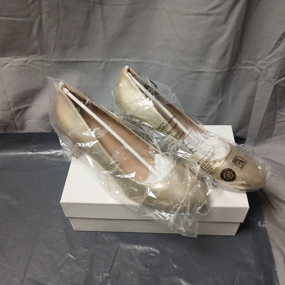 LK BENNETT WOMEN'S GOLD METALLIC HIGH HEELS – PAIR, BOXED EU SIZE 42