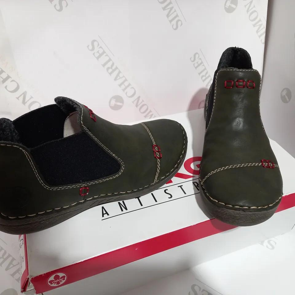 BOXED PAIR OF RIEKER SEA GREEN BOOTIES  - SIZE 4