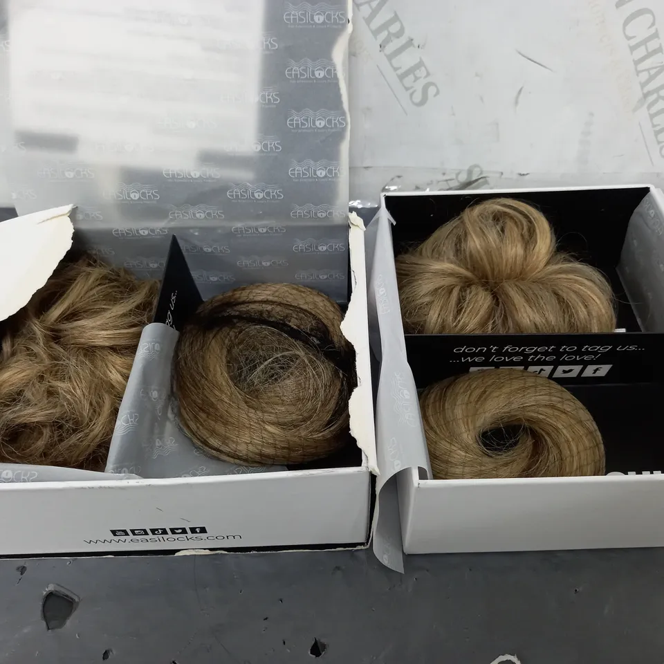 APPROXIMATELY 20 ASSORTED EASILOCKS PRODUCTS TO INCLUDE HAIR SCRUNCHIES ALL IN VARIOUS IN COLOURS