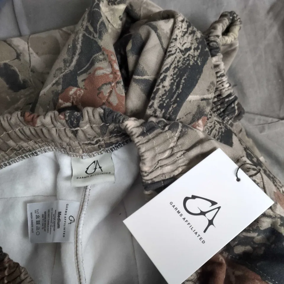 GARMS AFFILIATED CAMOUFLAGE TROUSERS – MEDIUM