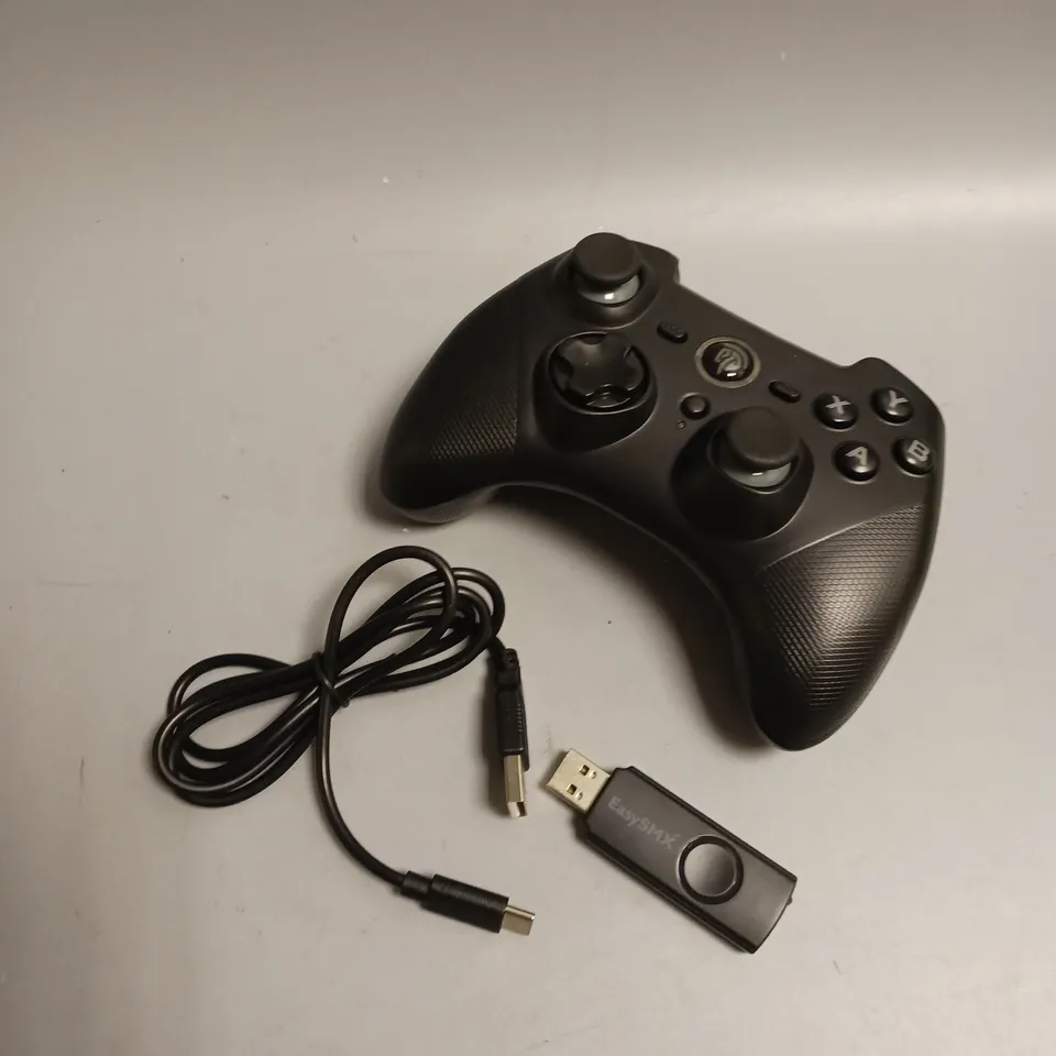 EASYSMX GAMING CONTROLLER BLACK MODEL ESM-9101 INCLUDES CHARGING CABLE AND USB STICK 