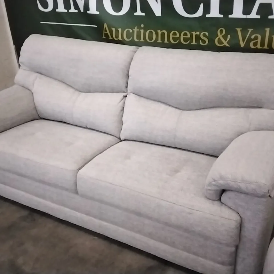 QUALITY BRITISH DESIGNED & MANUFACTURED G PLAN STRATFORD 3 SEATER CHEVRON MIST FABRIC SOFA