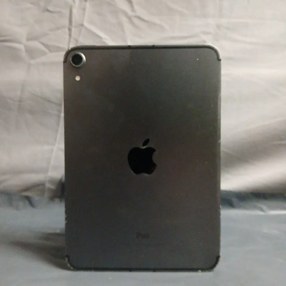 APPLE IPAD MINI 6TH GENERATION 256GB – SPACE GREY - CRACKED SCREEN 