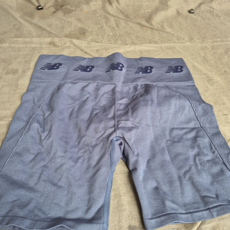 NEW BALANCE SPORTS SHORTS SIZE L