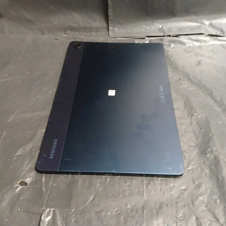 SAMSUNG GALAXY A9+ TABLET SM-X210 64GB – BLUE (CRACKED SCREEN)