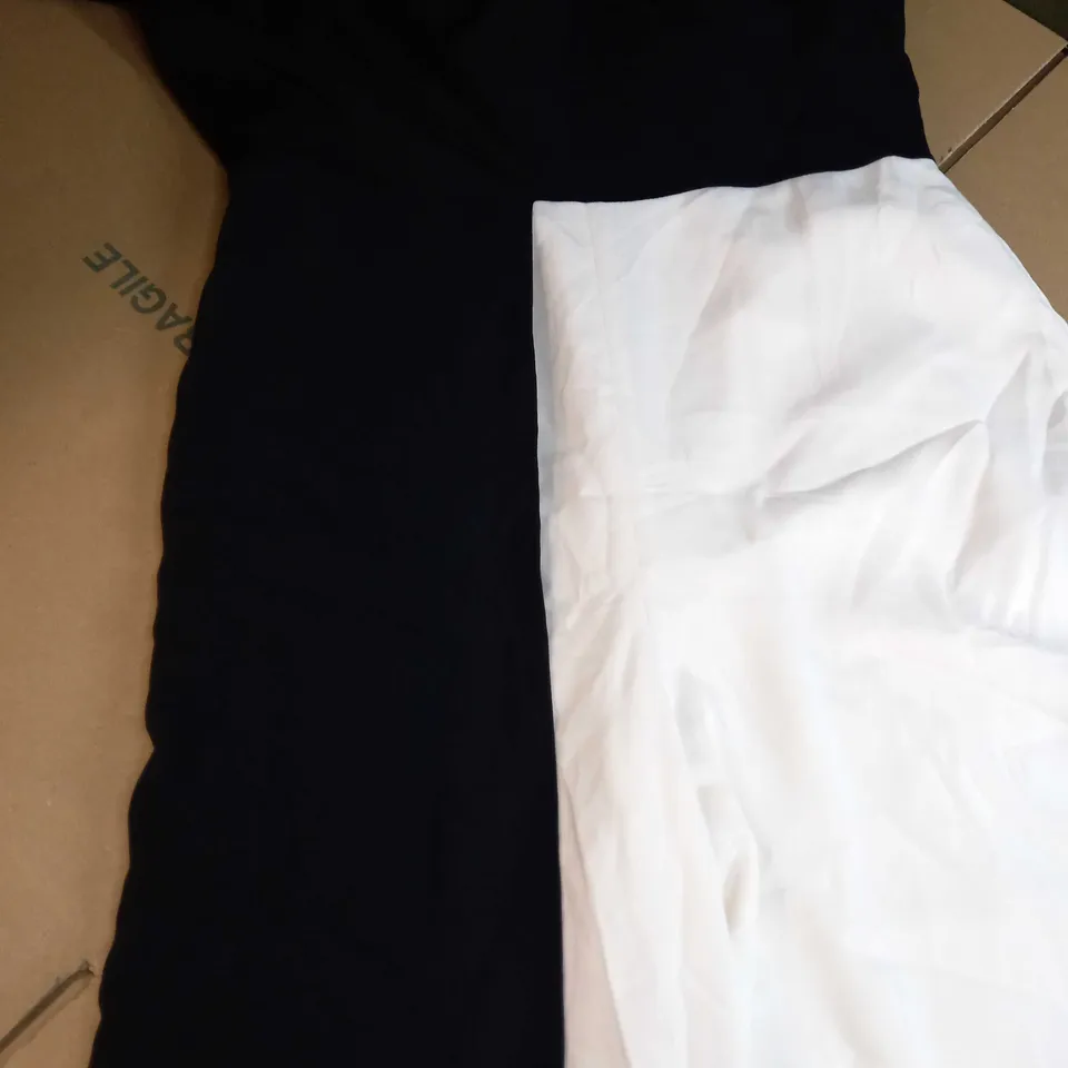 KAREN MILLEN BLACK/WHITE SOFT TAILORED HALTER JUMPSUIT - SIZE 12