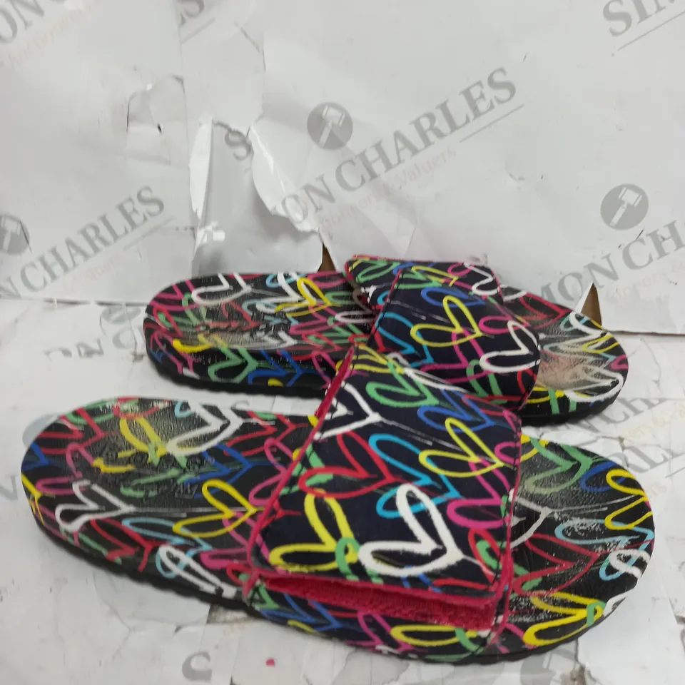 SKETCHERS POP UP SLIDERS - SIZE 3